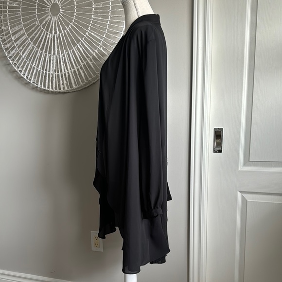 Black Open Cardigan with Pleated Back - Picture 4 of 10